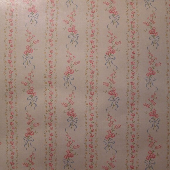 Vintage 1980s Floral Stripe Motif Wallpaper - Picture 3 of 8